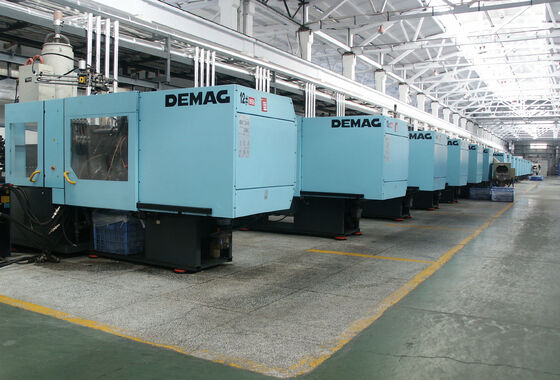 Quality High Temperature PET Tableware Microwave And Oven Safe Split Plate factory