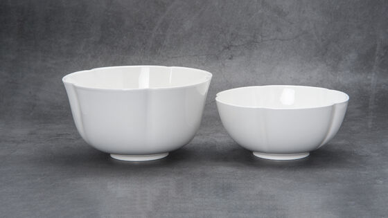 Quality 13.7 X 7.5cm High Temperature PET Tableware Dish Plate Flower B Size S factory